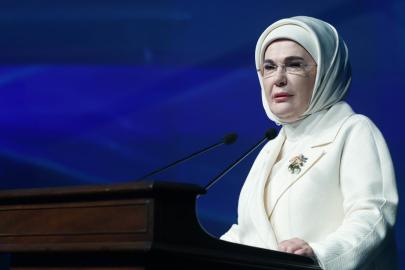 Emine Erdoğan: Sıfır Atık Forumu'nu tarihi bir buluşma olarak görüyoruz