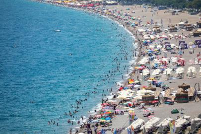 Turizmde 'altın sezon' başladı; hedef 40 milyon turist
