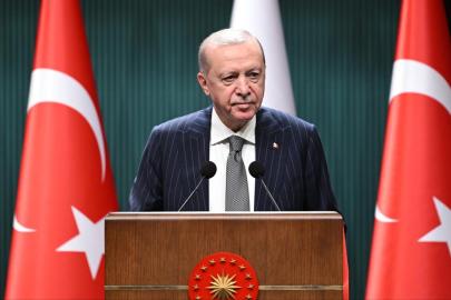 Cumhurbaşkanı Erdoğan'dan şampiyon Filenin Sultanlarına tebrik