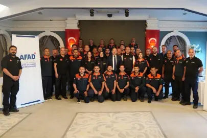 AFAD'a Venezuela'dan kahramanlık nişanı