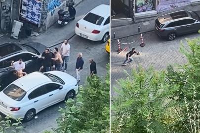 Beyoğlu'nda çıplak adam paniği. Motosikletin önüne atladı, döve döve gönderdiler