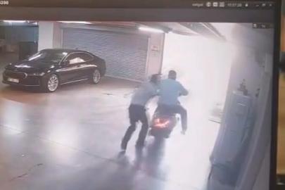 Çiğli Belediye Başkanı'nın makam aracına silahlı saldırı. Saldırgan böyle yakalandı