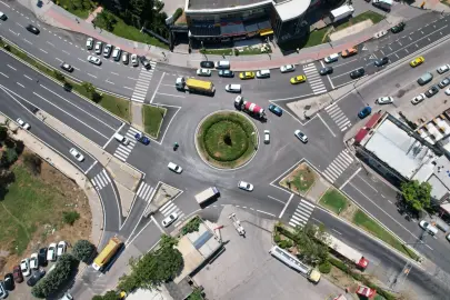 İBB İstanbul'un yollarını yenilemeye devam ediyor