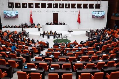 Süreç yasası teklifi komisyondan geçti. Gözler Genel Kurul görüşmelerinde