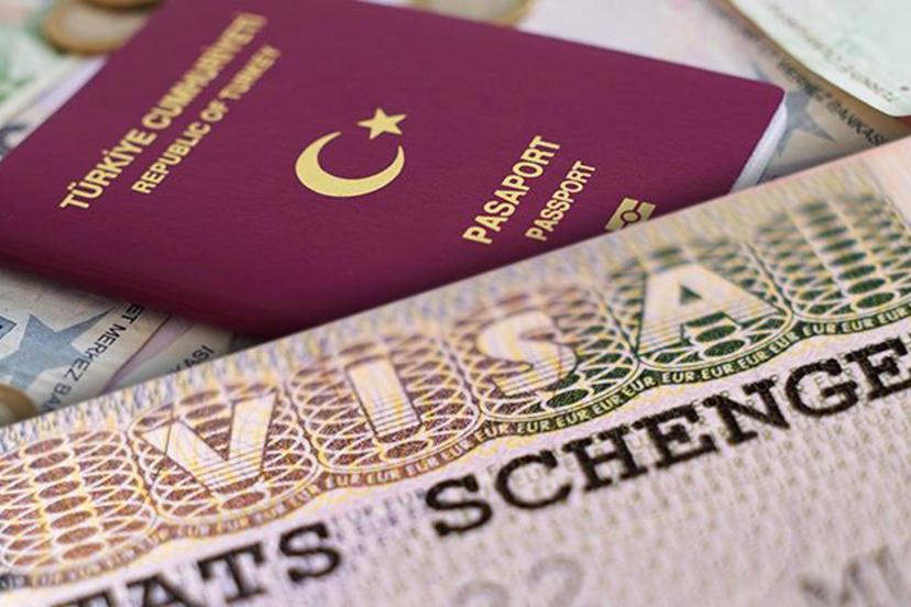 Tır şoförlerinden Schengen vizesi isyanı. "Vize süreleri uzatılmalı"